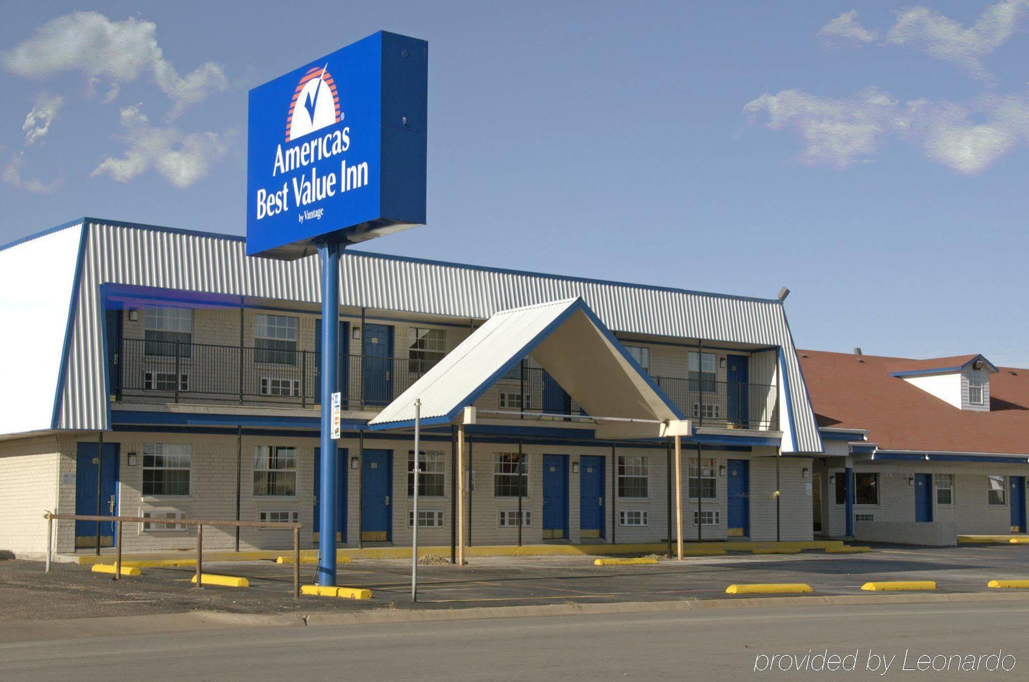 Delux Inn Cleburne Kültér fotó