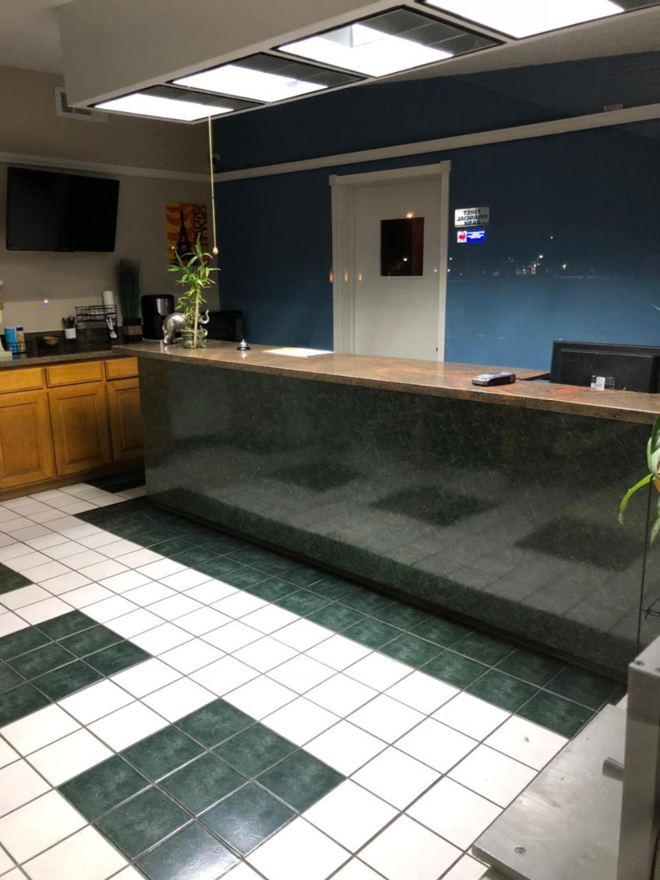 Delux Inn Cleburne Kültér fotó